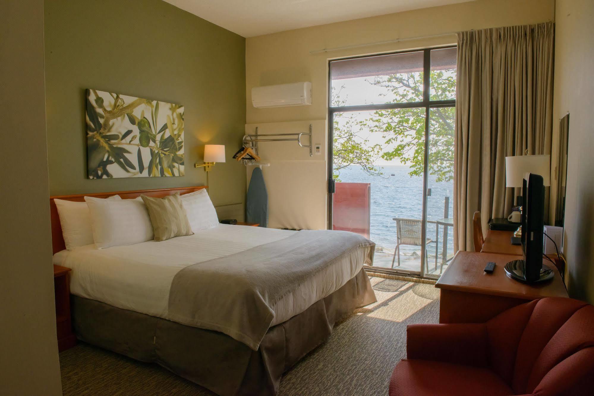 Driftwood Inn Сечелт Екстер'єр фото