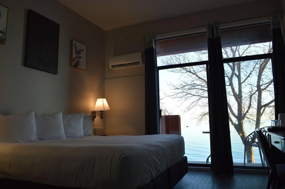 Driftwood Inn Сечелт Екстер'єр фото